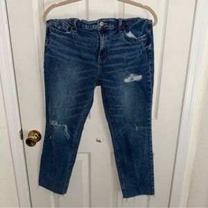 Old Navy Distressed Boyfriend Jeans Size 6